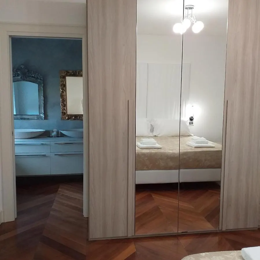 Guest house Champagne Rooms Sirmione